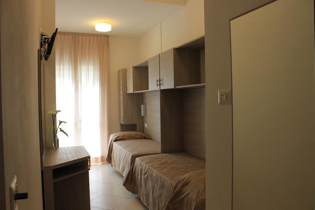 Hotel Villa Enea Cattolica Buitenkant foto