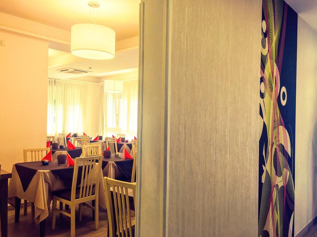 Hotel Villa Enea Cattolica Buitenkant foto