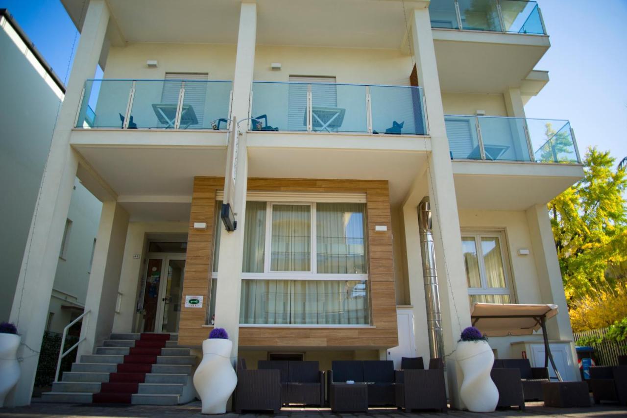 Hotel Villa Enea Cattolica Buitenkant foto