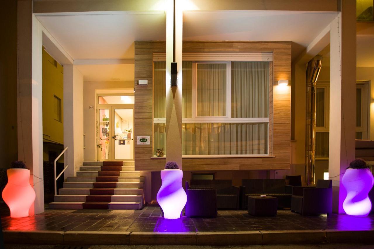 Hotel Villa Enea Cattolica Buitenkant foto